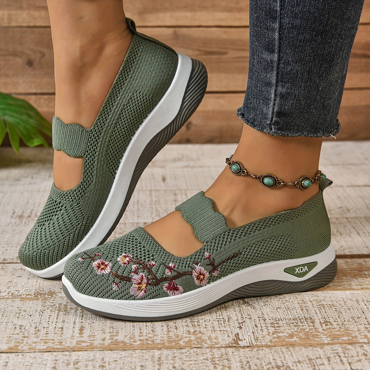 LumaBloom™ – Baskets Tricotées Printanières