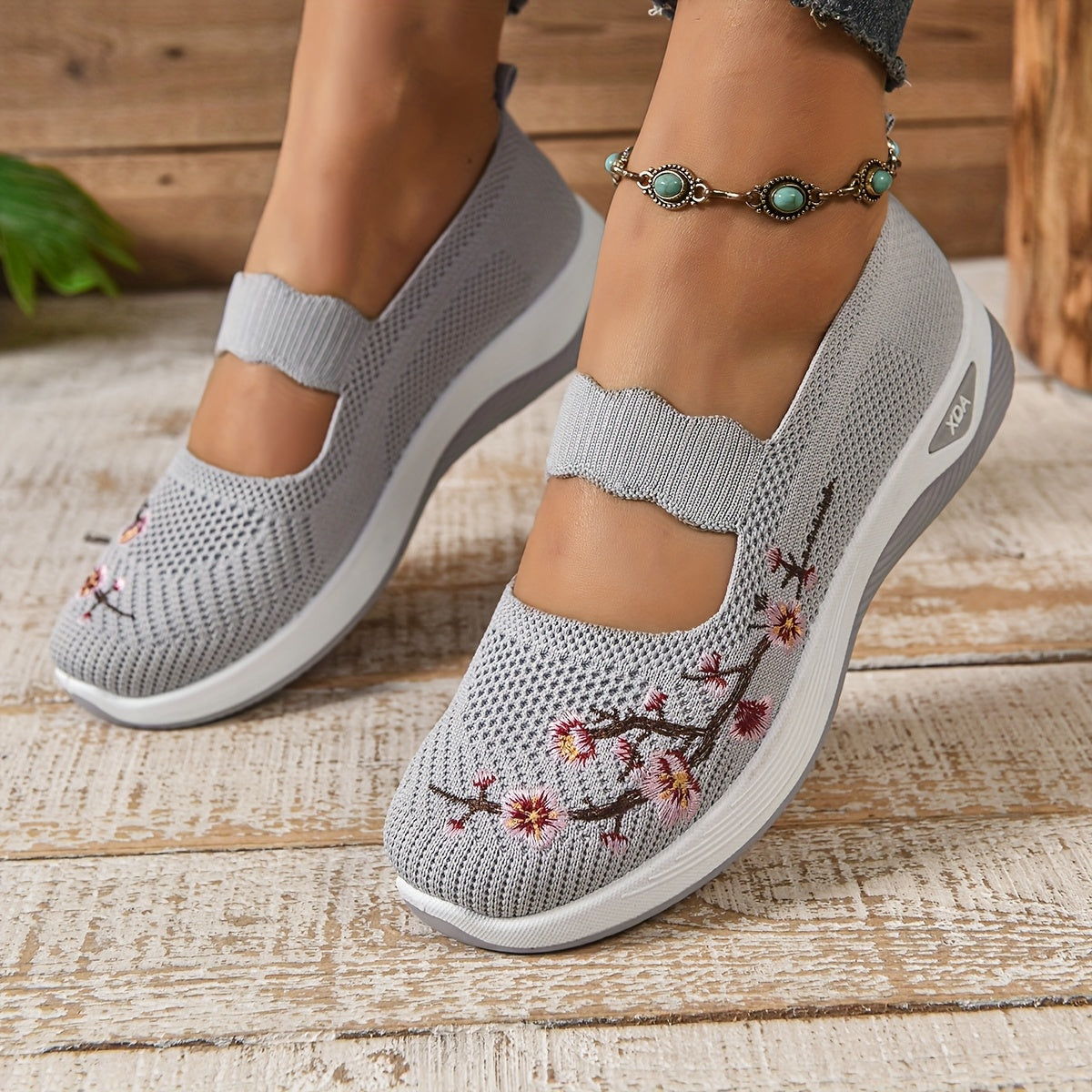 LumaBloom™ – Baskets Tricotées Printanières