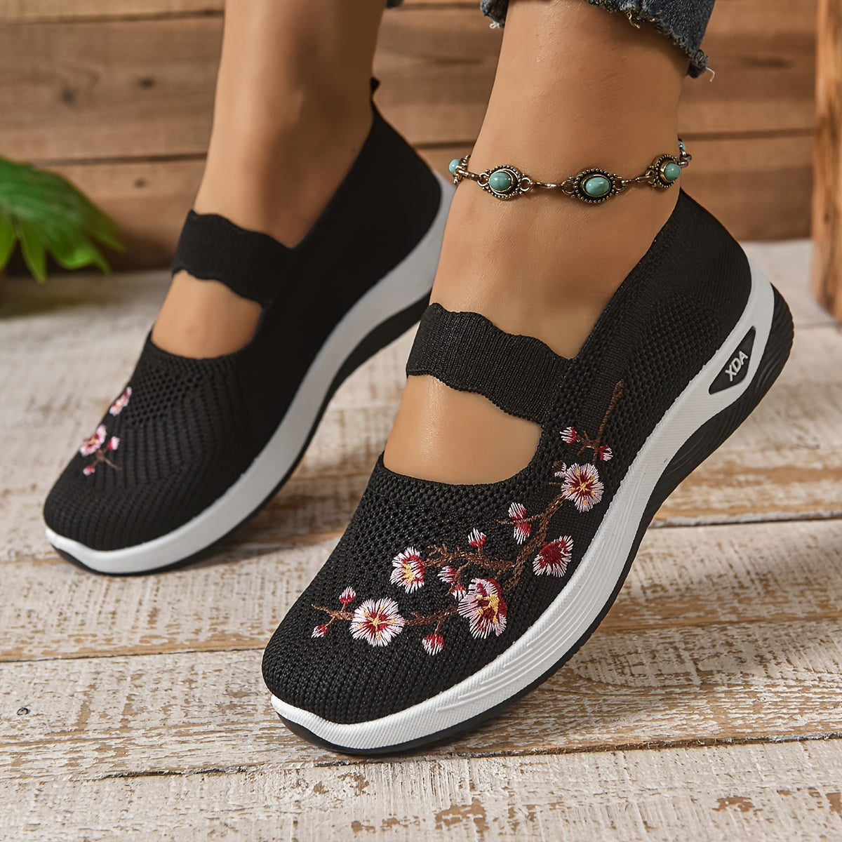 LumaBloom™ – Baskets Tricotées Printanières