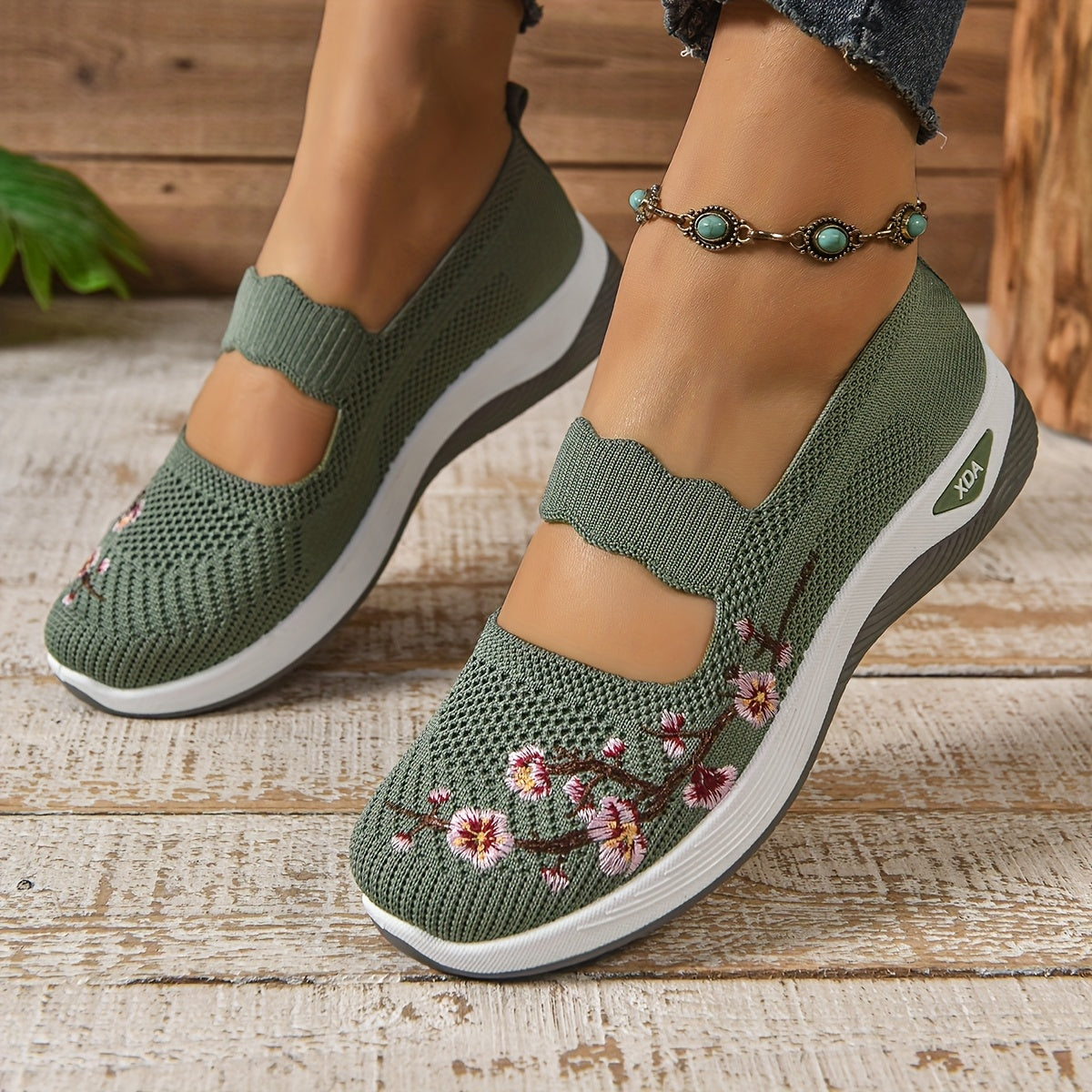 LumaBloom™ – Baskets Tricotées Printanières